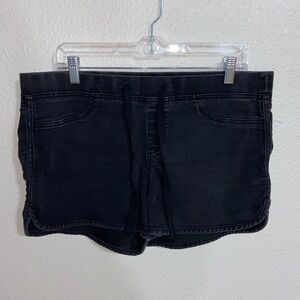 No boundaries jegging shorts